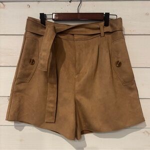 Banana Republic Vegan Suede Shorts
Women's Size 8 High Waist